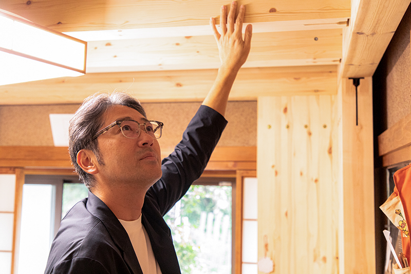 ⽊質耐震シェルター70Kを見つめる宮部理事